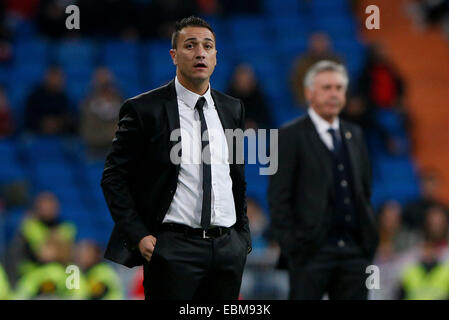 Madrid, Espagne. 09Th Nov, 2014. La Copa del Rey espagnol de football. Real Madrid contre UE Cornellà. Jordi Roger : MM. Ceballo Coach de UE Crédit : Cornella Plus Sport Action/Alamy Live News Banque D'Images