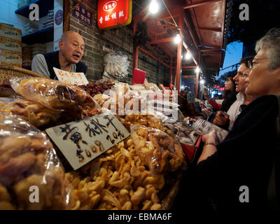 Street food dans le quartier musulman de Xian, Chine, Asie Banque D'Images
