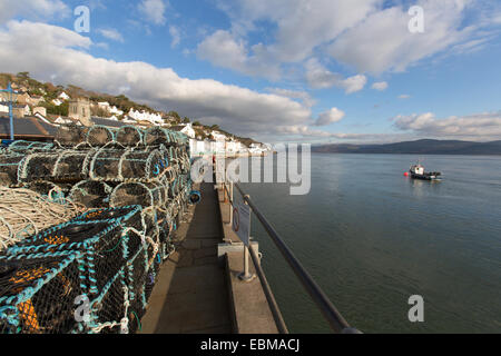 Village de Aberdovey, au Pays de Galles. Vue pittoresque de homard sur le front de mer de Aberdovey. Banque D'Images