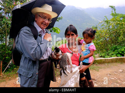 Prêtre Missionnaire irlandais dans un village de montagne à Oaxaca, au Mexique Banque D'Images