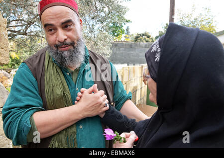 Le cheikh Farhat du Canada et d'Alife Yashlavskaya, gardien des Tatars khanqah dans Eupatoria, l'Ukraine, la visite de Cheikh Nazim Al Haq Banque D'Images