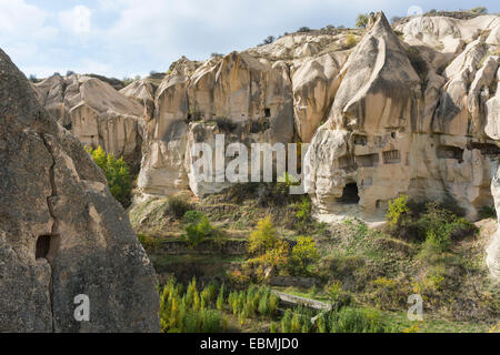 Des habitations troglodytiques dans le Musée de Plein Air de Göreme, UNESCO World Heritage Site, Cappadoce, Turquie, Province Nevsehir Banque D'Images