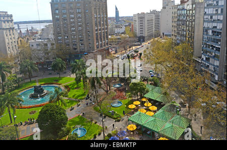 Vue aérienne sur la Plaza Fabini Montevideo Uruguay Banque D'Images