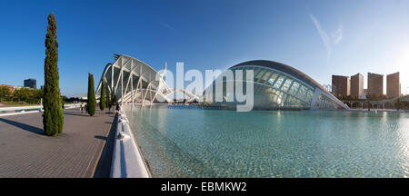 Museo de las Ciencias Príncipe Felipe, à gauche, le cinéma 3D L&# 39;Hemisféric, centre, Ciudad de las Artes y las Ciencias Banque D'Images