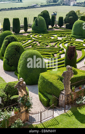 Villa Allegri Arvedi, Cuzzano, Italie. Le motif baroque élaboré de haies de boîtes clippées formant un « parterre de broderie » a été aménagé vers 1656 Banque D'Images