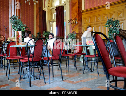 Budapest, Hongrie. Cafe de la gare Keleti palyaudvar Banque D'Images