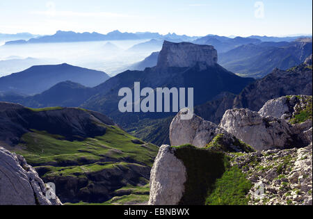 Vue de Mont Aiguille dans le parc naturel du Vercors, France Banque D'Images