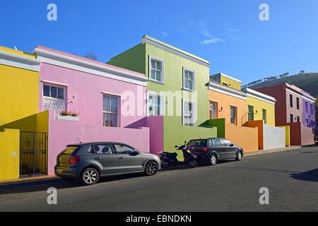 Maisons colorées du quartier malais Bo Kaap, Afrique du Sud, Western Cape, Cape Town Banque D'Images