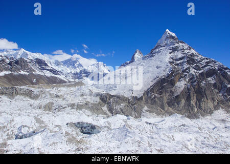 Chumbu, Everest, Nuptse, Kangchung (est et ouest), en face du glacier Ngozumba, vue à partir de la 5ème lac près de Gokyo, Népal, Himalaya, Khumbu Himal Banque D'Images