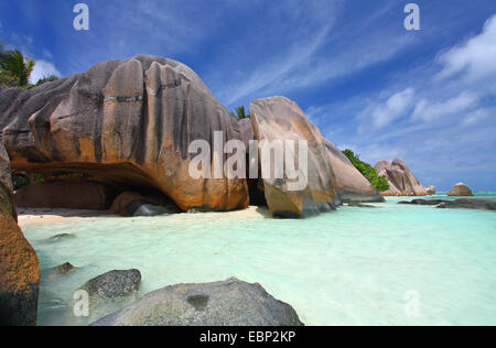 Les roches de granit sur la plage Anse Source d'argent, les Seychelles, La Digue Banque D'Images