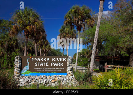 Panneau à l'entrée de la rivière Myakka State Park, USA, Floride Banque D'Images