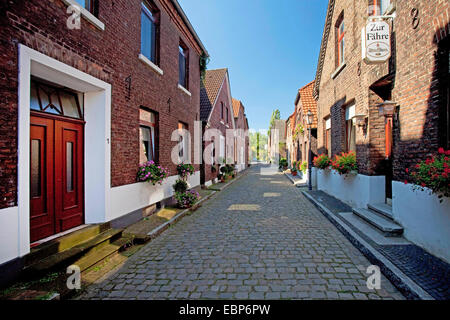 Vieille rue pavée dans Krudenburg, Allemagne, Rhénanie du Nord-Westphalie, Ruhr, Huenxe Banque D'Images