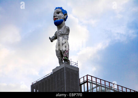 18 m de haut statue d'Hercule sur Nordstern tour de l'ancien Nordstern mine de charbon, l'Allemagne, en Rhénanie du Nord-Westphalie, région de la Ruhr, Bochum Banque D'Images