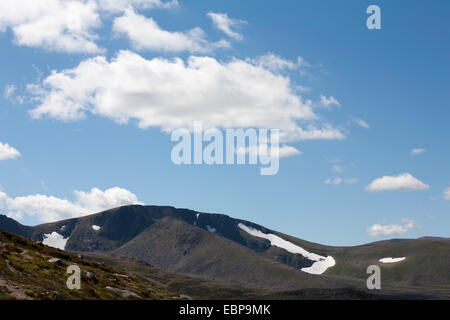 Coire an t-Sneachda Stob Coire un t-Sneachda et Cairn Lochan à partir du chemin jusqu'Coire tas sur les pentes du Cairn Gorm Ecosse Banque D'Images