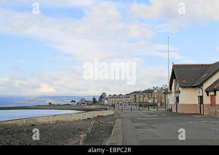 Gare et de la promenade de la RNLI, Largs, Ayrshire du Nord, Comté de Ayr, Ecosse, Grande-Bretagne, Royaume-Uni, UK, Europe Banque D'Images