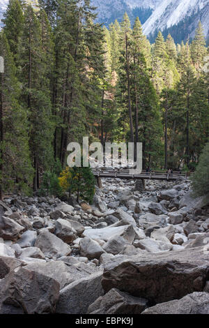 Yosemite Creek sèche. La vallée Yosemite, Yosemite National Park, Mariposa County, Californie, USA Banque D'Images