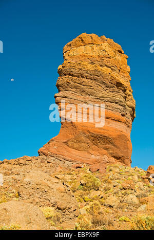 Roques de Garcia, avec lune, Canadas del Teide National Park Banque D'Images