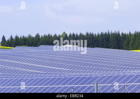 Solar power plant, Allemagne, Bavière, Niederbayern, Basse-Bavière Banque D'Images