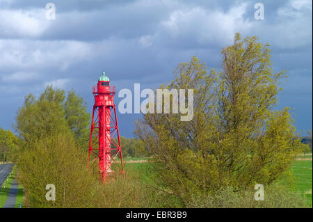 Le phare historique près de Sandstedt, ALLEMAGNE, Basse-Saxe Banque D'Images