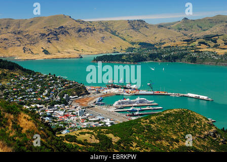 Vue panoramique sur Lyttelton Harbour avec la péninsule de Banks dans l'arrière-plan, la Nouvelle-Zélande, l'île du sud, Christchurch, Canterbury Banque D'Images