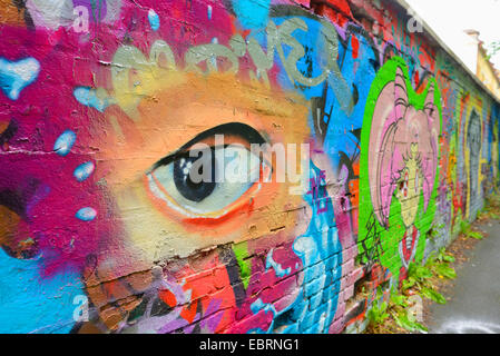 L'oeil peint sur un mur de graffiti , Allemagne, Bavière, Stein Banque D'Images