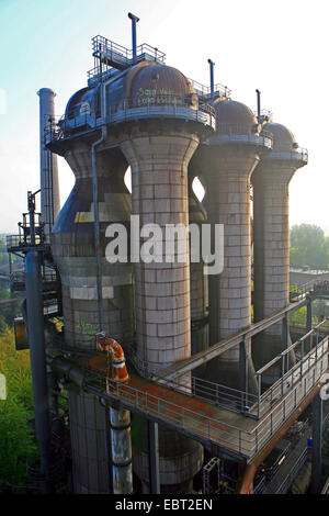 Ancienne aciérie au Landschaftspark Duisburg-Nord, Allemagne, Rhénanie du Nord-Westphalie, région de la Ruhr, Duisburg Banque D'Images