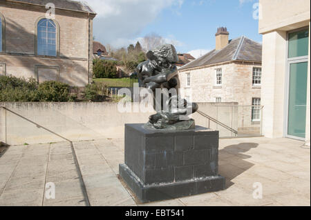 Sculpture en bronze d'Auguste Rodin à Compton Verney House dans le Warwickshire, Angleterre, RU Banque D'Images