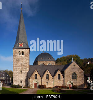 L'église St Blasius, Allemagne, Rhénanie du Nord-Westphalie, Rhénanie-Palatinat, Balve Banque D'Images