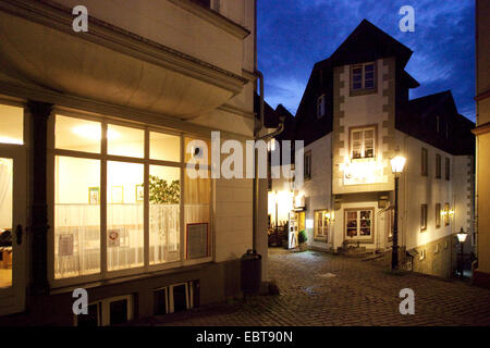 Vieille ville de Luedenscheid dans la soirée, l'Allemagne, en Rhénanie du Nord-Westphalie, Rhénanie-Palatinat, Luedenscheid Banque D'Images