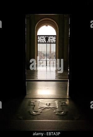 Porte fermée dans la Basilique Saint Pierre, Rome - prises de l'intérieur Banque D'Images