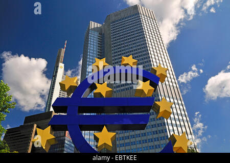 Symbole de l'euro à l'EUB, Banque centrale européenne, l'Allemagne, Hesse, Frankfurt/Main Banque D'Images