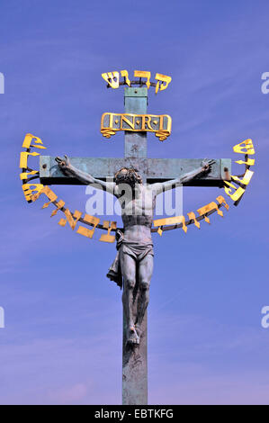 Crucifix sur le pont Charles à Prague, République tchèque, Prague Banque D'Images