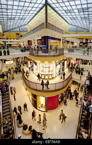 Vue de l'intérieur de leur centre commercial Galerie, l'Allemagne, en Rhénanie du Nord-Westphalie, Ruhr, Dortmund Banque D'Images