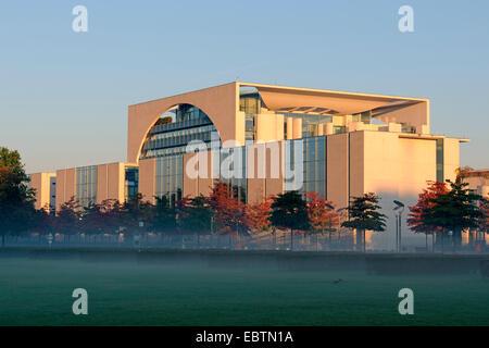 Kanzleramt dans morning mist, Allemagne, Berlin Banque D'Images