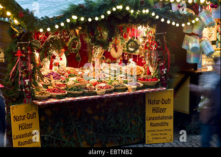 Stand de vente sur le marché de Noël, l'Allemagne, Bremen Banque D'Images