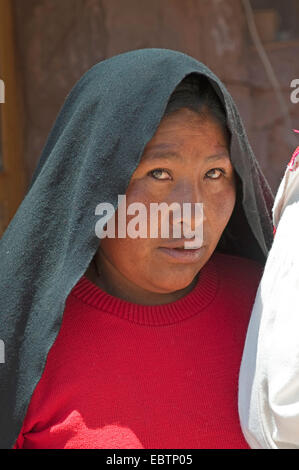 Portrait d'une femme indienne, le Pérou, le Lac Titicaca, l'île de Taquile Banque D'Images