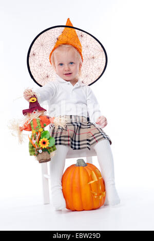 Petite fille dans un costume d'halloween Banque D'Images