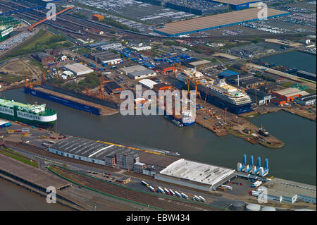 Photo aérienne du port international et chantier naval Lloyd, Allemagne, Bremen Banque D'Images