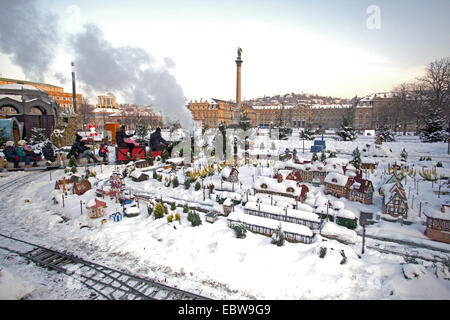 Train miniature à Noël, l'Allemagne, Bade-Wurtemberg, Stuttgart Banque D'Images