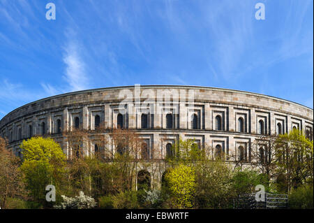Vue frontale de l'ancien hall de congrès inachevé du NSDAP 1933-1945, Centre de Documentation, Parti nazi Motifs Rallye Banque D'Images