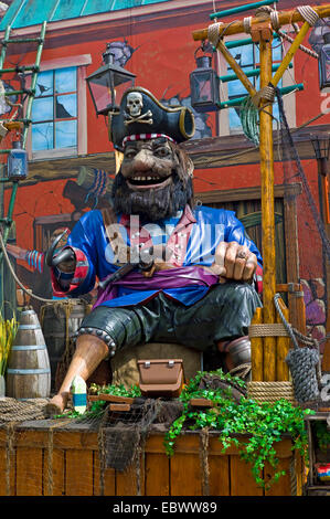 Pirate avec jambe de bois comme décoration sur un fun fair Banque D'Images