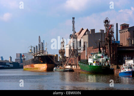 Les navires en bois et le port de l'usine, l'Allemagne, Freie Hansestadt Bremen, Brême Banque D'Images