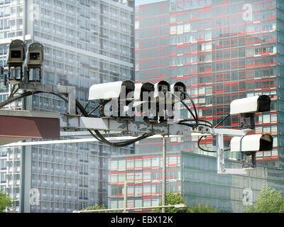 Surveillance vidéo à la gare de Hambourg, Hambourg, Allemagne Banque D'Images