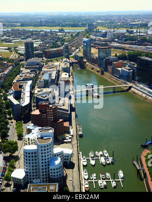 Vue depuis la tour du Rhin port des médias à Duesseldorf, Allemagne, Nordrhein-Westfahlen, Duesseldorf Banque D'Images