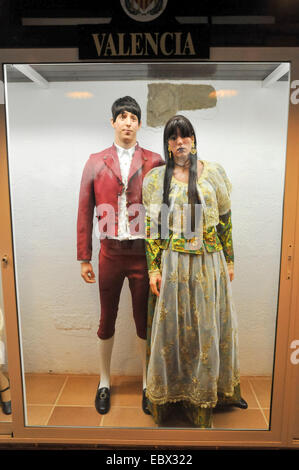 Affichage des vêtements traditionnels espagnols de Valence Banque D'Images