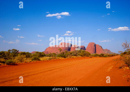 Mont Olgas, l'Australie, le Parc National d'Uluru-Kata Tjuta, Ayers Rock Banque D'Images