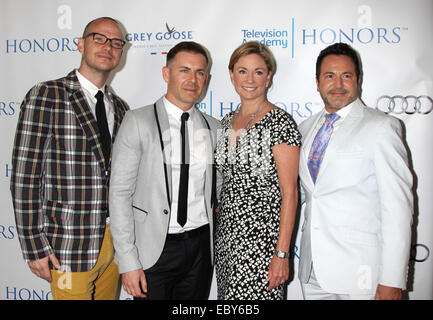 Le 7e congrès annuel de l'Académie de télévision rend hommage tenue à l'hôtel SLS - Arrivées avec : Peter Paige,Greg Gugliotta,Bradley Bredeweg,Joanna Johnson Où : Los Angeles, California, United States Quand : 01 Juin 2014 Banque D'Images