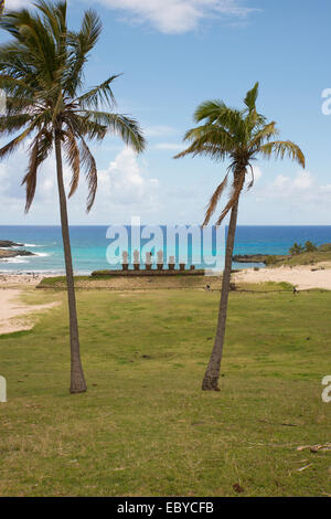 L'île de Pâques ou Rapa Nui. NP, Rapa Nui et Anakena Ahu Nau Nau. Historique Important autel avec sept statues moai situé sur la Banque D'Images