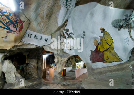 Les peintures murales à l'intérieur de Perak Cave Temple Ipoh, Perak Banque D'Images