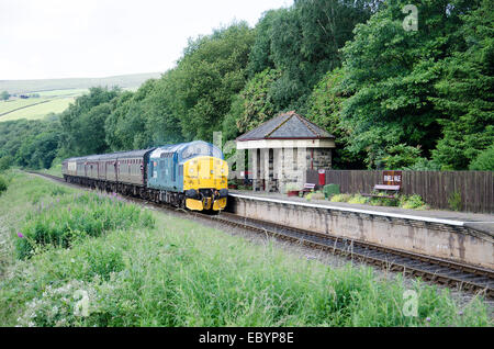 Locomotive diesel de la classe 40 s'assied à irwell vale station sur l'east Lancashire railway Banque D'Images